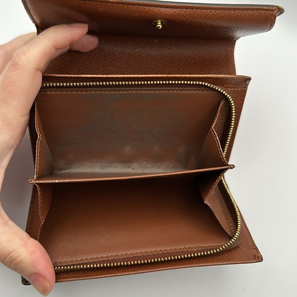 Louis Vuitton monogram wallet - Picture 6 of 12